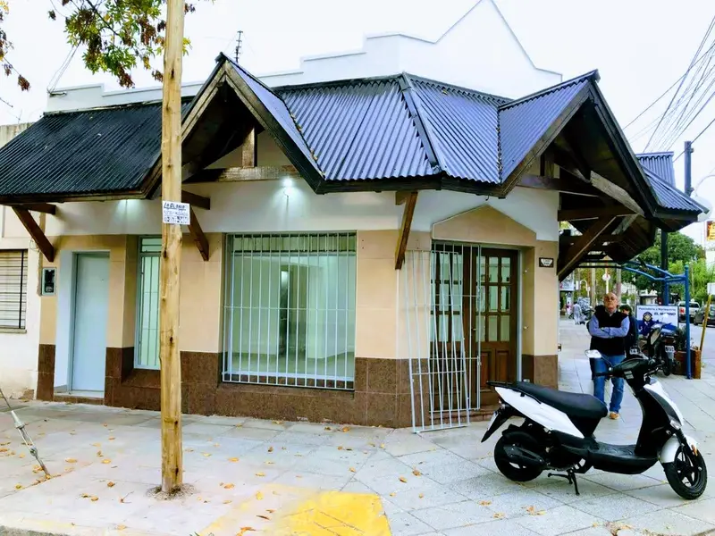 Comercio en alquiler · Castelar, Morón, GBA Oeste, Provincia de Buenos Aires