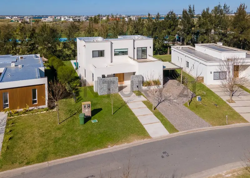 Casa en venta · El Cazador, Escobar, GBA Norte, Provincia de Buenos Aires Casa en venta · El Cazador, Escobar, GBA Norte, Provincia de Buenos Aires