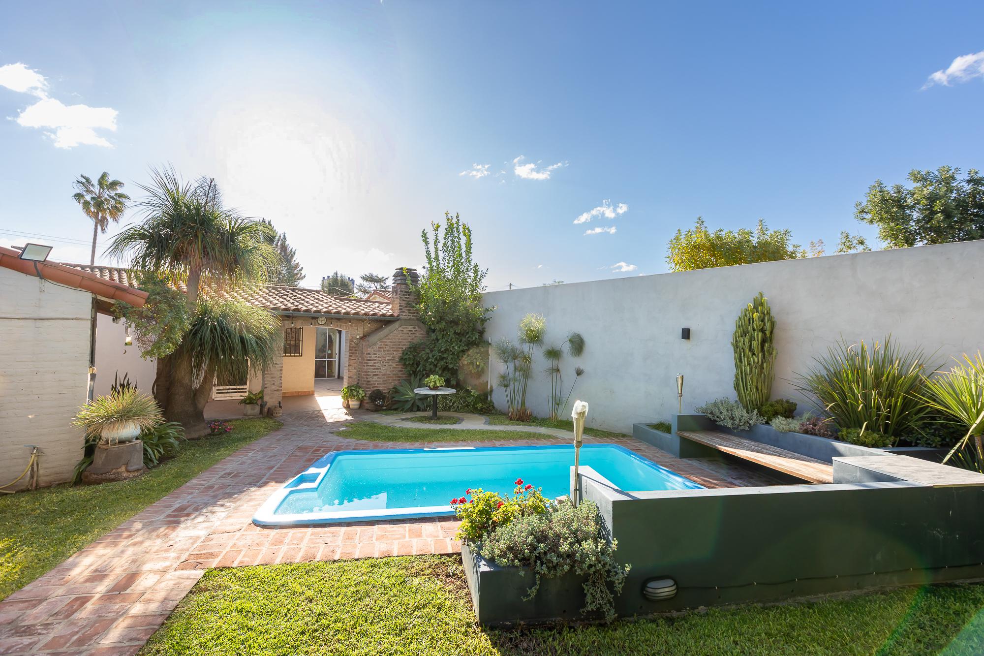 Casa en venta · Villa Santos Tesei, Hurlingham, GBA Oeste, Provincia de Buenos Aires