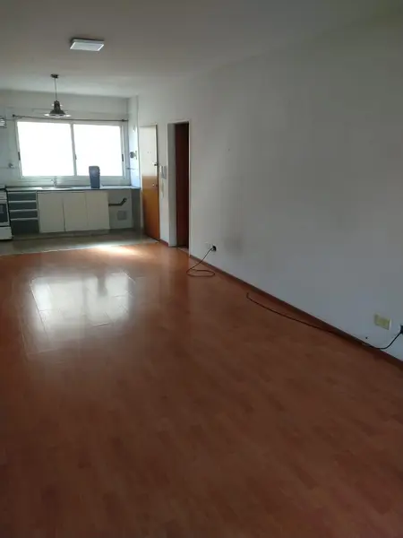 Departamento en alquiler · Flores, CABA