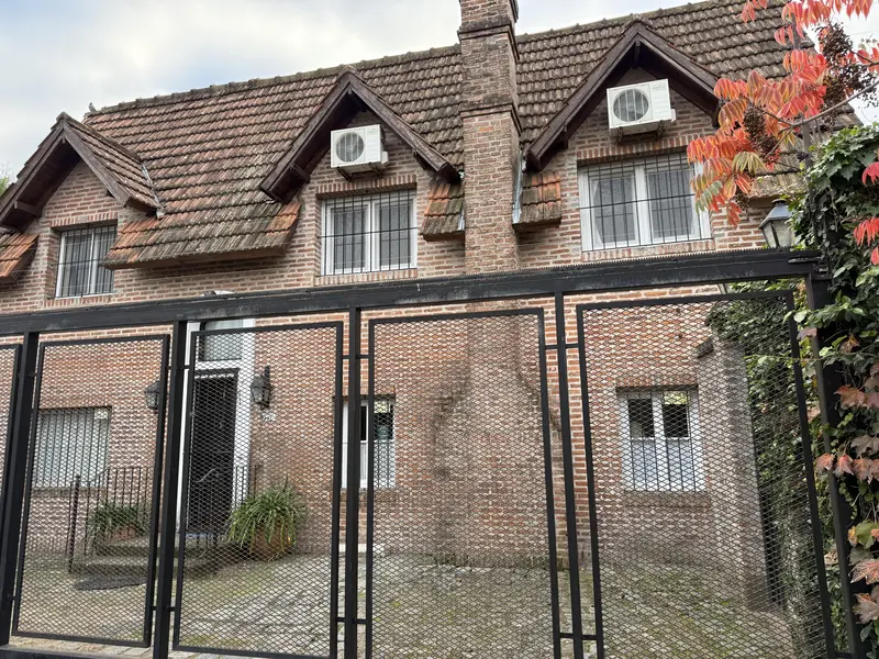 Casa en venta · San Isidro, GBA Norte, Provincia de Buenos Aires Casa en venta · San Isidro, GBA Norte, Provincia de Buenos Aires