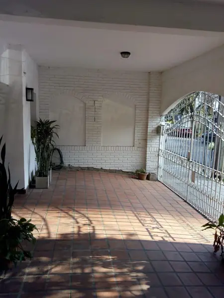 Casa en alquiler · Olivos, Vicente López, GBA Norte, Provincia de Buenos Aires