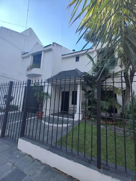 Casa en venta · Ramos Mejia, La Matanza, GBA Oeste, Provincia de Buenos Aires Casa en venta · Ramos Mejia, La Matanza, GBA Oeste, Provincia de Buenos Aires