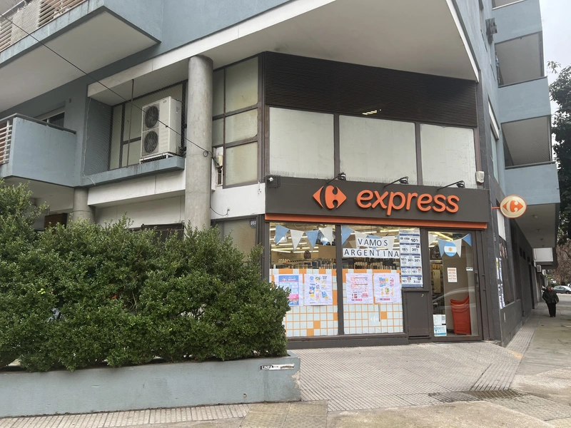 28-CARREFOUR EXPRESS.jpeg