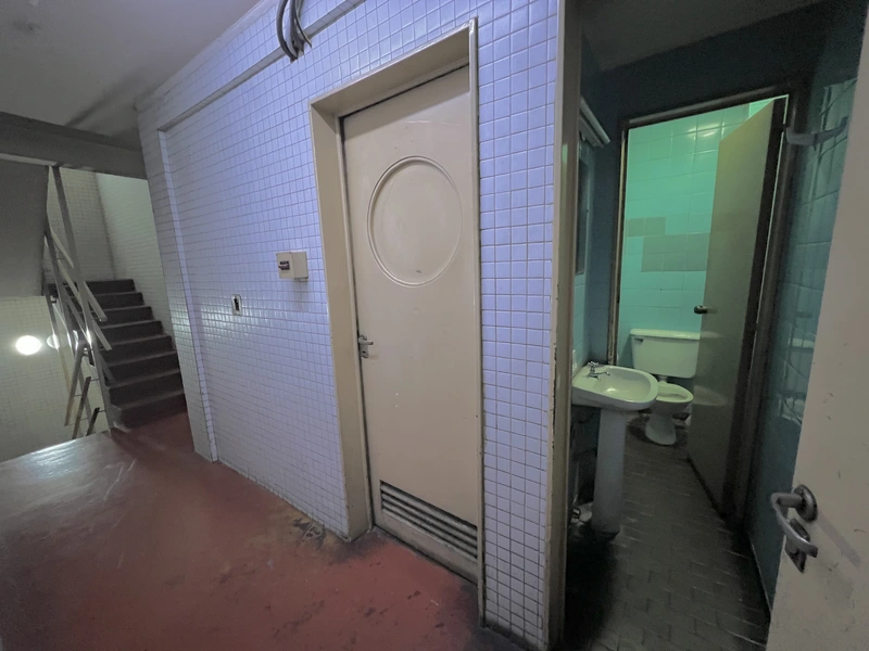9-BAÑO COCHERA.jpeg