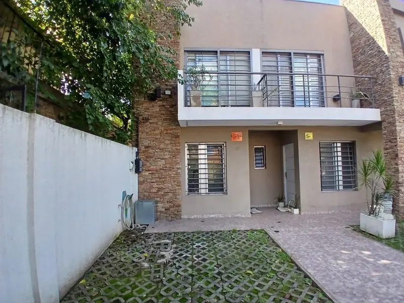 PH en venta · Castelar, Morón, GBA Oeste, Provincia de Buenos Aires
