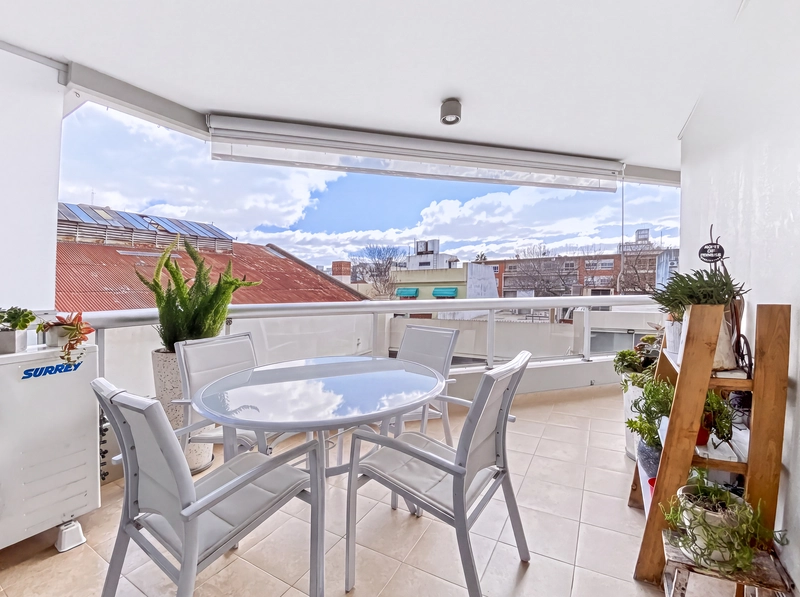 Balcony 3-3.jpg