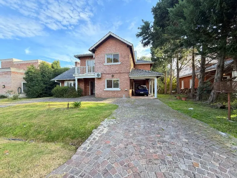 Casa en venta · Pilar del Lago Country Club, Pilar, GBA Norte, Provincia de Buenos Aires