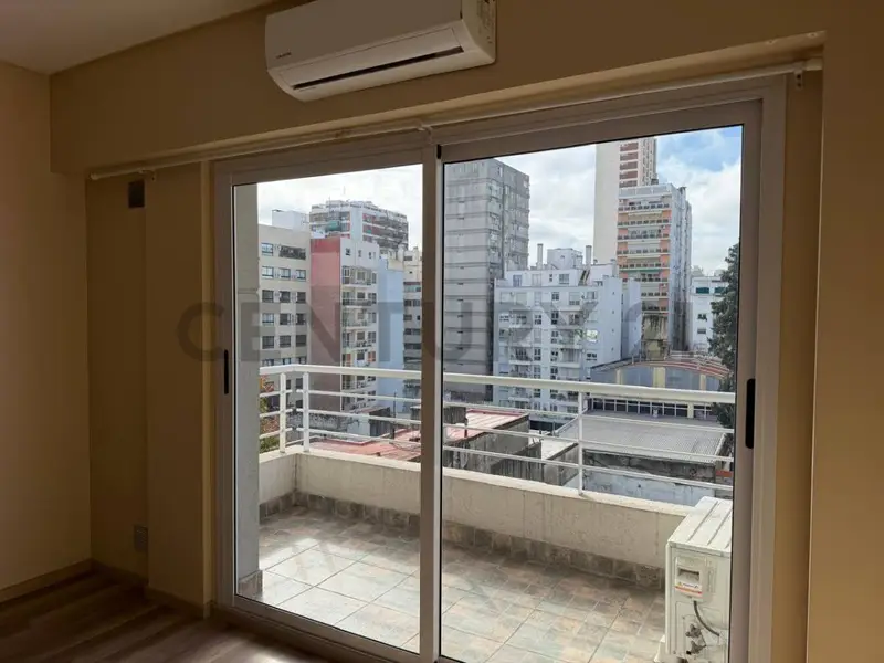 Departamento en alquiler · Flores, CABA