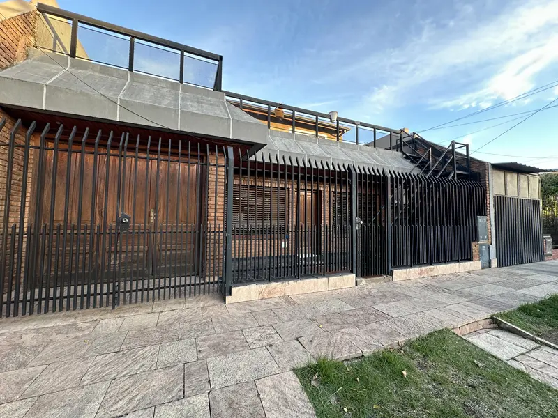 Casa en venta · Morón, GBA Oeste, Provincia de Buenos Aires