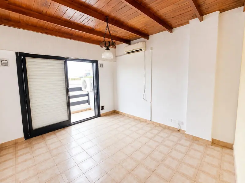 Departamento en alquiler · Lomas del Mirador, La Matanza, GBA Oeste, Provincia de Buenos Aires