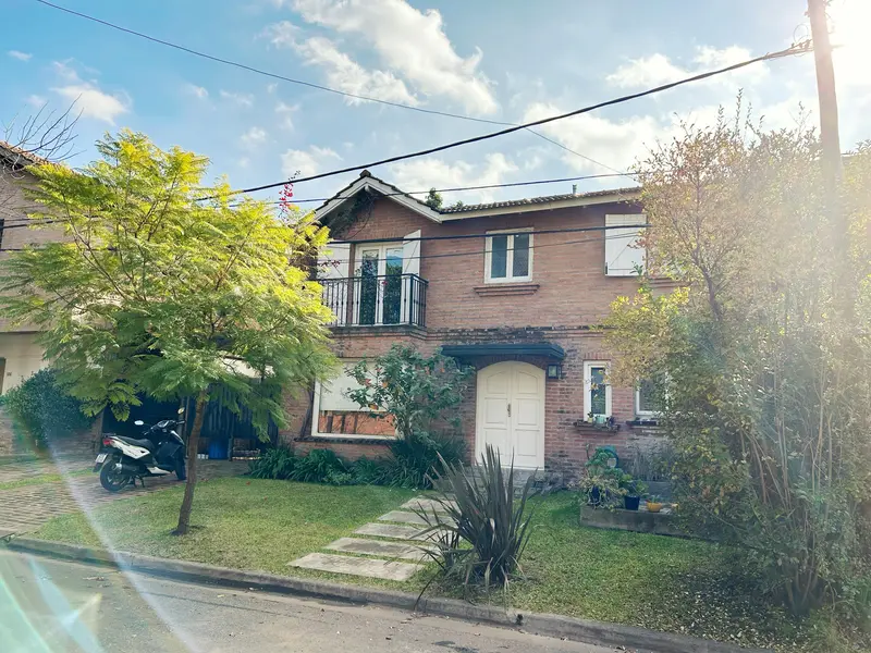 Casa en venta · Beccar, San Isidro, GBA Norte, Provincia de Buenos Aires Casa en venta · Beccar, San Isidro, GBA Norte, Provincia de Buenos Aires