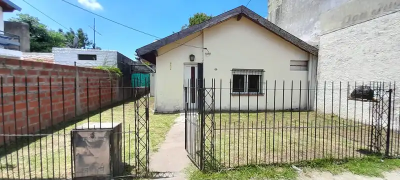 Casa en venta · Los Polvorines, Malvinas Argentinas, GBA Norte, Provincia de Buenos Aires Casa en venta · Los Polvorines, Malvinas Argentinas, GBA Norte, Provincia de Buenos Aires