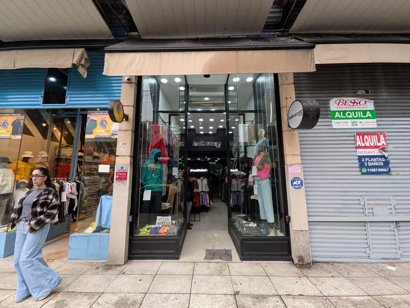 Comercio en venta · Flores, CABA Comercio en venta · Flores, CABA