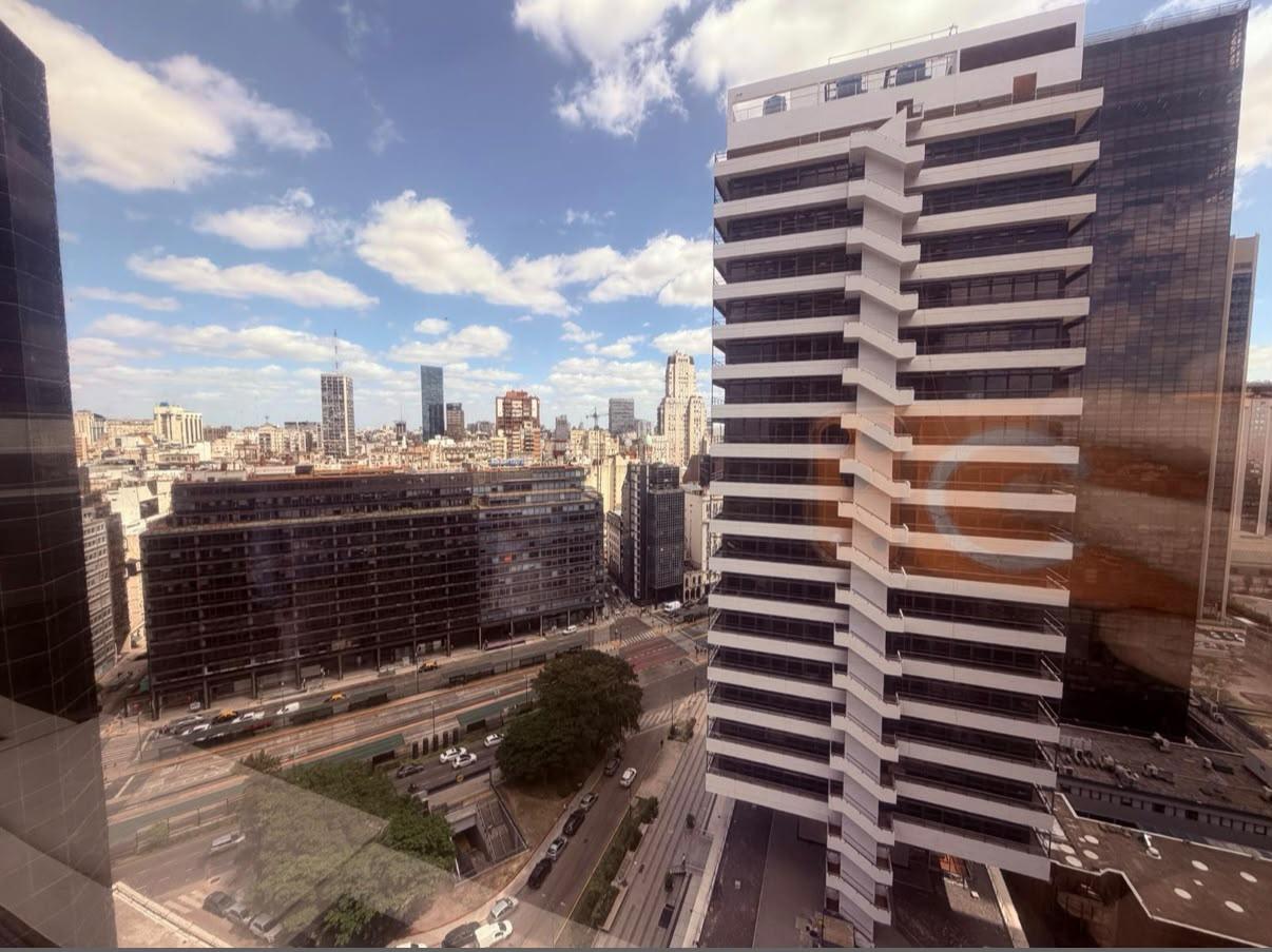 Oficina en alquiler · Retiro, CABA