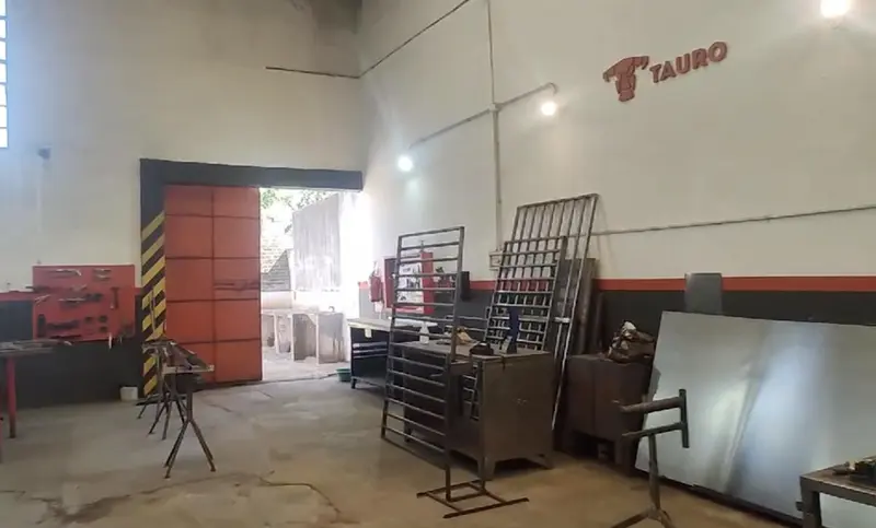 Depósito en alquiler · Piñeyro, Avellaneda, GBA Sur, Provincia de Buenos Aires