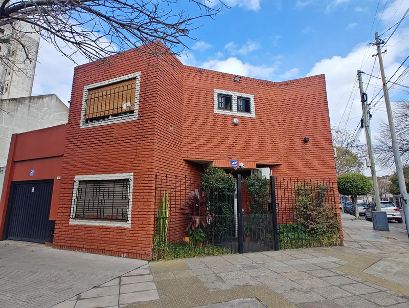 Casa en venta · Villa Luro, CABA Casa en venta · Villa Luro, CABA