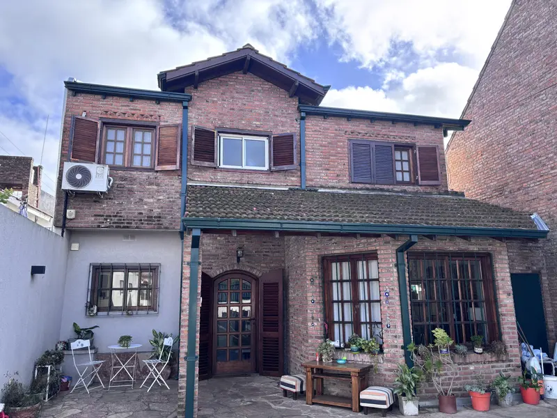 Casa en venta · Martinez, San Isidro, GBA Norte, Provincia de Buenos Aires Casa en venta · Martinez, San Isidro, GBA Norte, Provincia de Buenos Aires