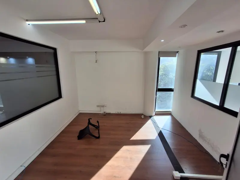Oficina en venta · Retiro, CABA Oficina en venta · Retiro, CABA