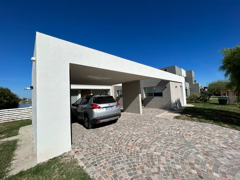 Casa en alquiler · San Sebastián, Escobar, GBA Norte, Provincia de Buenos Aires Casa en alquiler · San Sebastián, Escobar, GBA Norte, Provincia de Buenos Aires