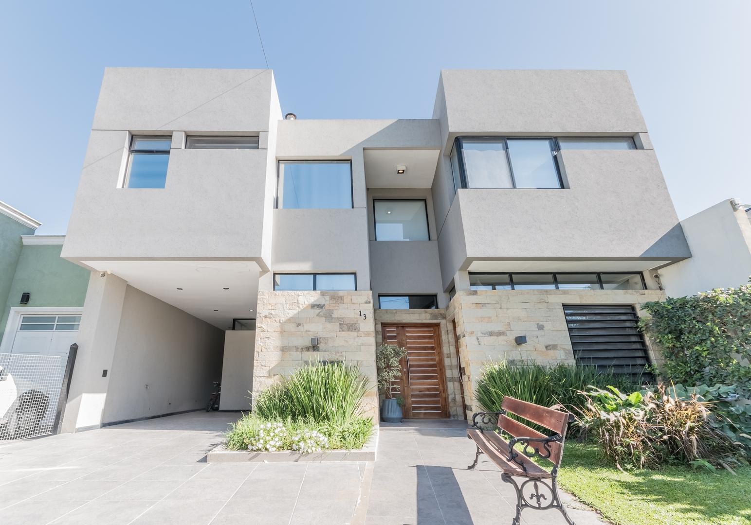 Casa en venta · San Vicente, GBA Sur, Provincia de Buenos Aires Casa en venta · San Vicente, GBA Sur, Provincia de Buenos Aires