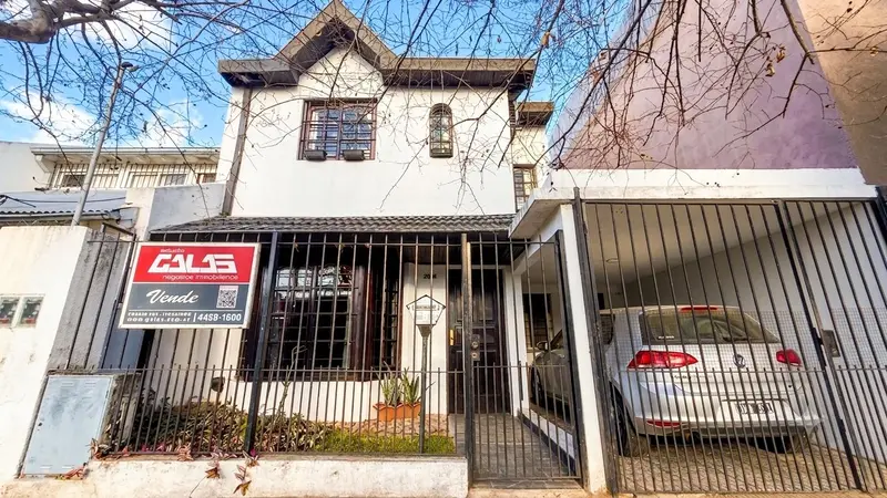 Casa en venta · Ituzaingó Norte, Ituzaingó, GBA Oeste, Provincia de Buenos Aires Casa en venta · Ituzaingó Norte, Ituzaingó, GBA Oeste, Provincia de Buenos Aires
