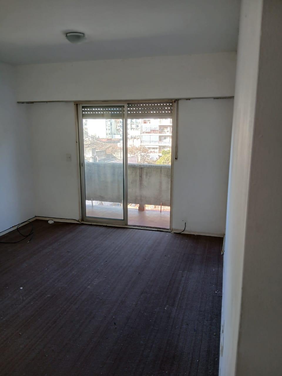 Departamento en alquiler · Flores, CABA