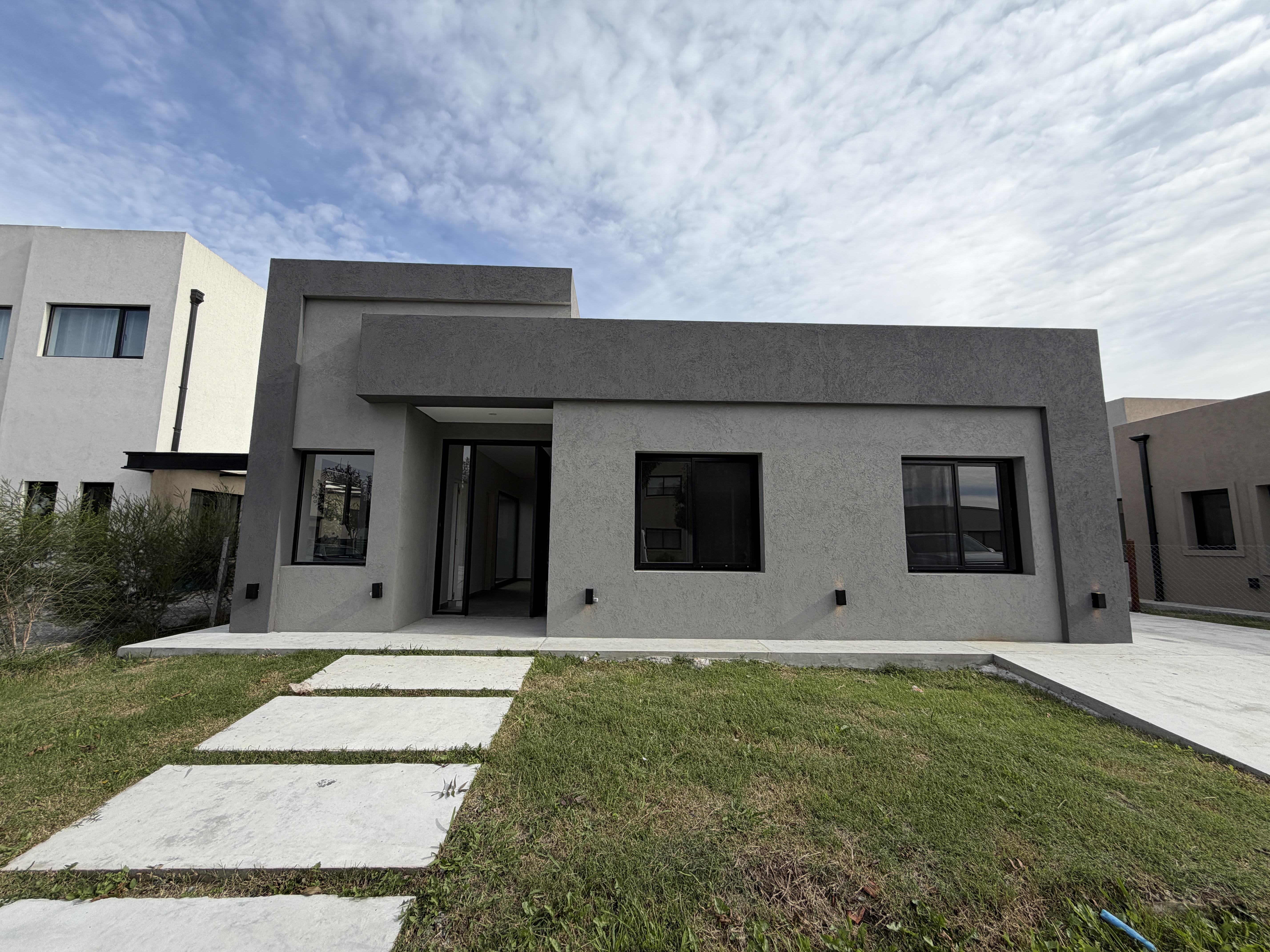 Casa en venta · Santo Tomas, Pilar, GBA Norte, Provincia de Buenos Aires