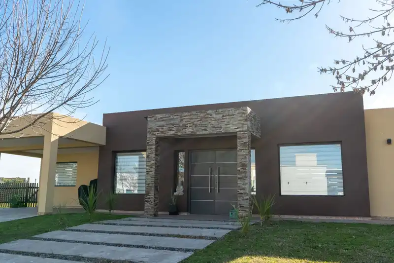 Casa en venta · San Sebastián, Escobar, GBA Norte, Provincia de Buenos Aires Casa en venta · San Sebastián, Escobar, GBA Norte, Provincia de Buenos Aires