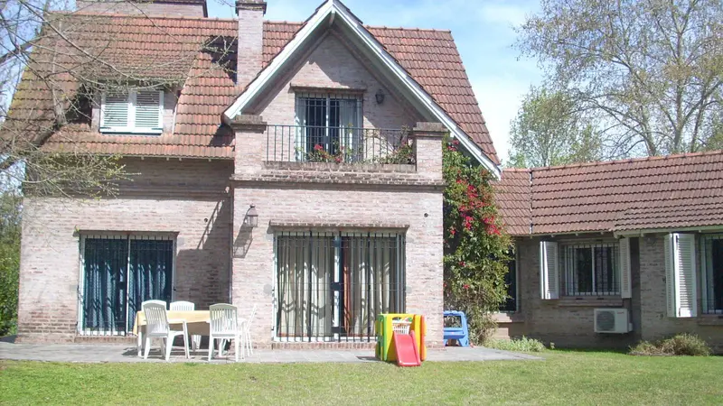 Casa en alquiler · Bella Vista, San Miguel, GBA Norte, Provincia de Buenos Aires Casa en alquiler · Bella Vista, San Miguel, GBA Norte, Provincia de Buenos Aires