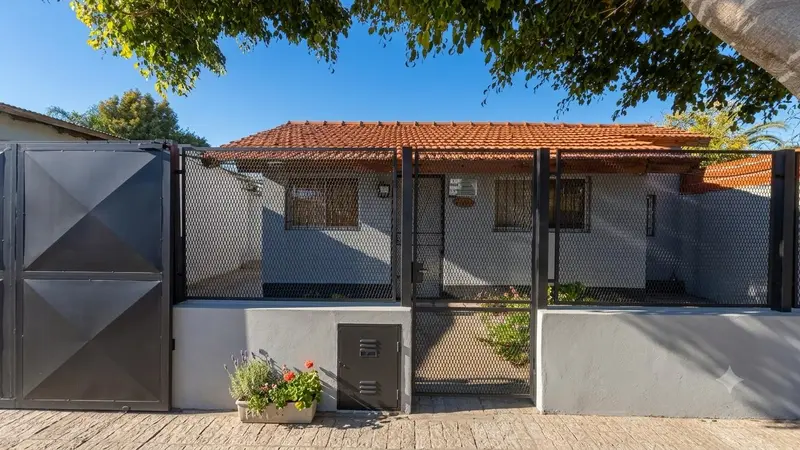Casa en venta · Ituzaingó Norte, Ituzaingó, GBA Oeste, Provincia de Buenos Aires Casa en venta · Ituzaingó Norte, Ituzaingó, GBA Oeste, Provincia de Buenos Aires