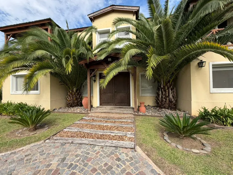 Casa en venta · Chacras del Paraná, Zárate, Zárate, GBA Norte, Provincia de Buenos Aires