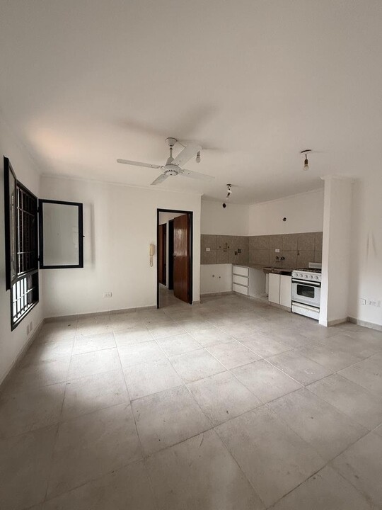 VENTA DEPARTAMENTO 1 DORMITORIO PB ALTO ALBERDI - CON BOLETO - foto 2