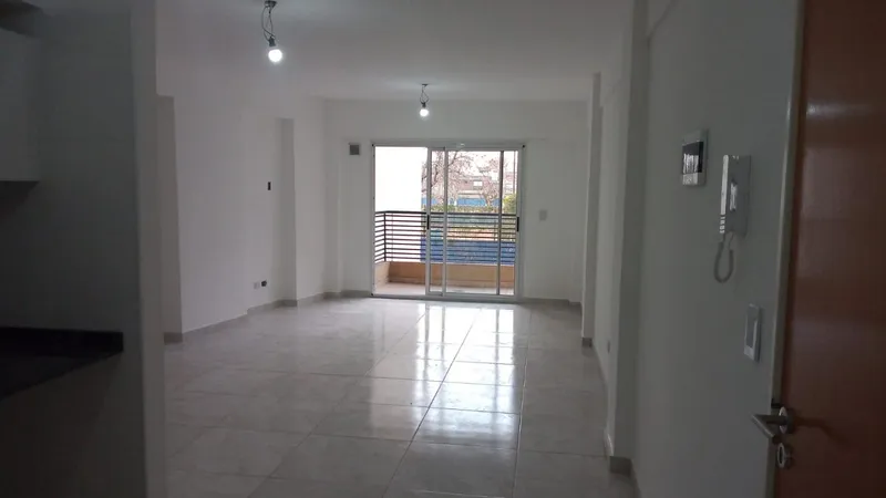 Departamento en alquiler · Floresta, CABA