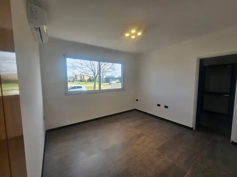 214507.jpg