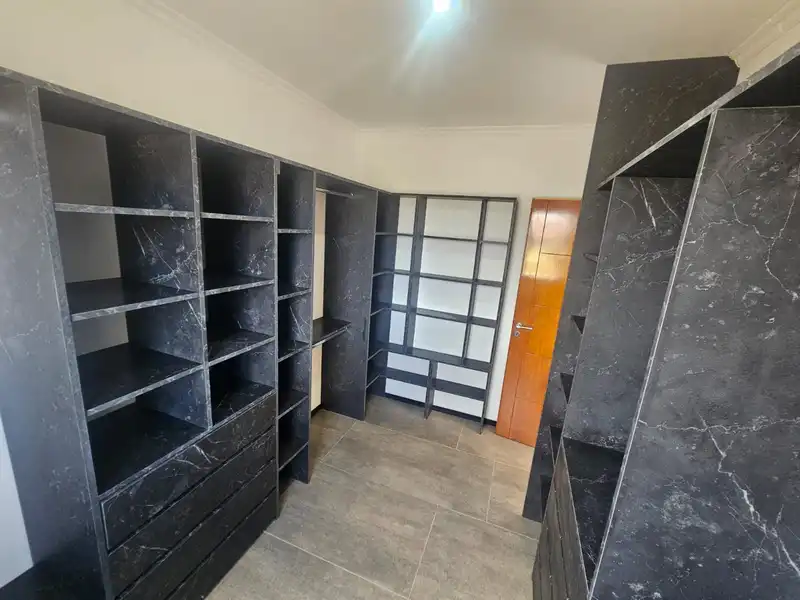 214566.jpg
