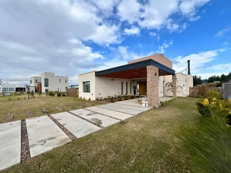 Casa en alquiler · Escobar, GBA Norte, Provincia de Buenos Aires