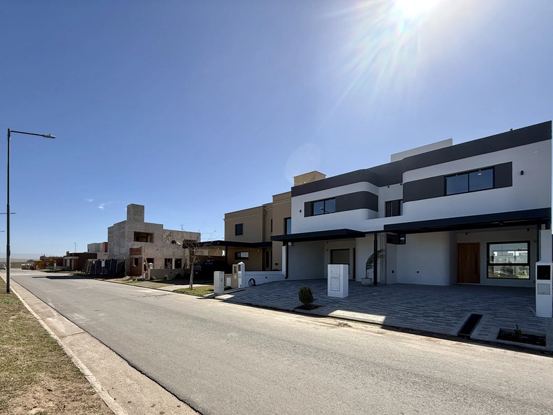 Casa en venta · Manantiales II, Córdoba Casa en venta · Manantiales II, Córdoba
