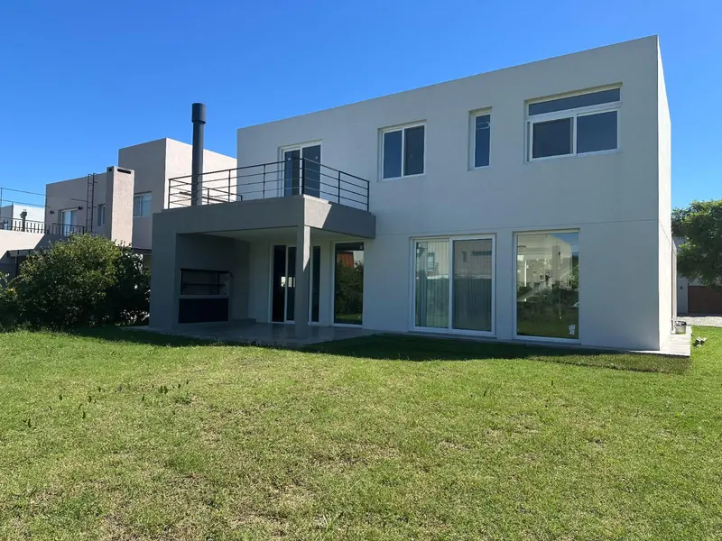 Casa en venta · Puertos del Lago Vistas, Tigre, GBA Norte, Provincia de Buenos Aires