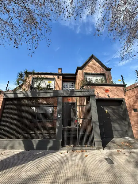 Casa en alquiler · Villa Devoto, CABA
