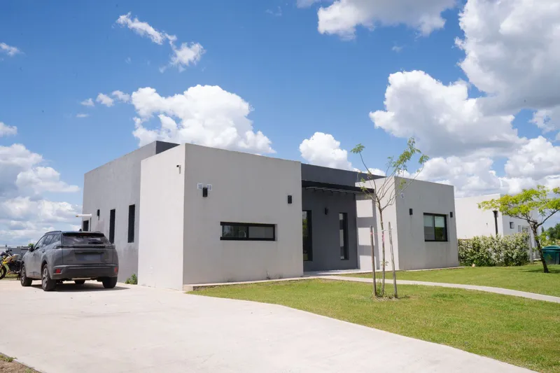 Casa en venta · San Sebastián, Escobar, GBA Norte, Provincia de Buenos Aires Casa en venta · San Sebastián, Escobar, GBA Norte, Provincia de Buenos Aires