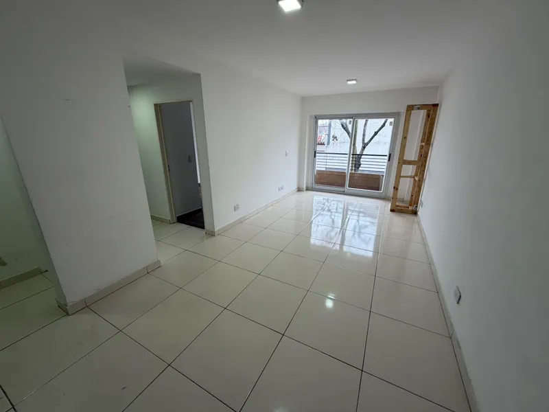 Departamento en alquiler · Floresta, CABA