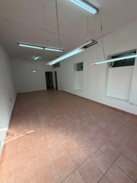 Comercio en alquiler · San Cristobal, CABA