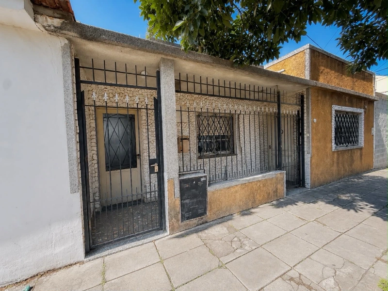 Casa en venta · Villa Luzuriaga, La Matanza, GBA Oeste, Provincia de Buenos Aires