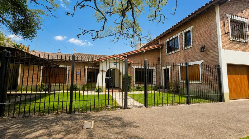 Casa en venta · Ituzaingó Norte, Ituzaingó, GBA Oeste, Provincia de Buenos Aires Casa en venta · Ituzaingó Norte, Ituzaingó, GBA Oeste, Provincia de Buenos Aires