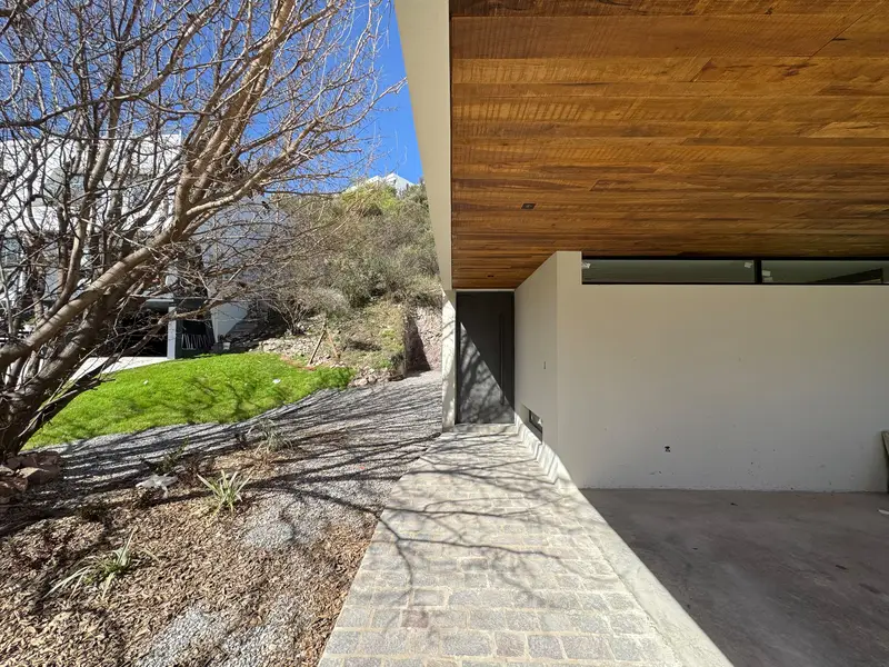 Casa en venta · La Cuesta, Córdoba Capital, Córdoba Casa en venta · La Cuesta, Córdoba Capital, Córdoba