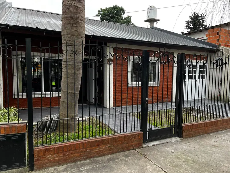 Casa en alquiler · Ituzaingó Norte, Ituzaingó, GBA Oeste, Provincia de Buenos Aires