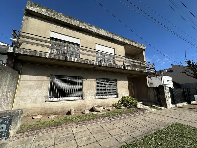 Casa en venta · Morón, GBA Oeste, Provincia de Buenos Aires Casa en venta · Morón, GBA Oeste, Provincia de Buenos Aires