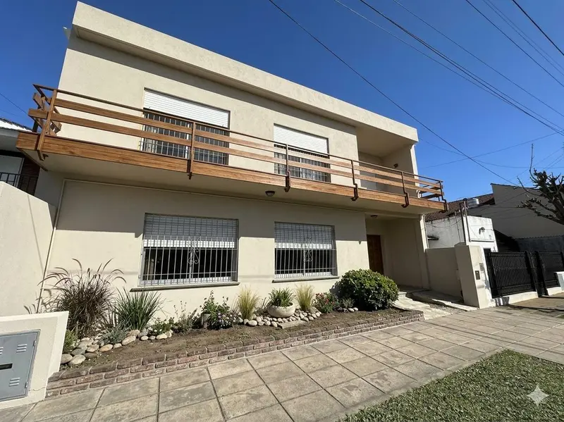 Casa en venta · Morón, GBA Oeste, Provincia de Buenos Aires Casa en venta · Morón, GBA Oeste, Provincia de Buenos Aires