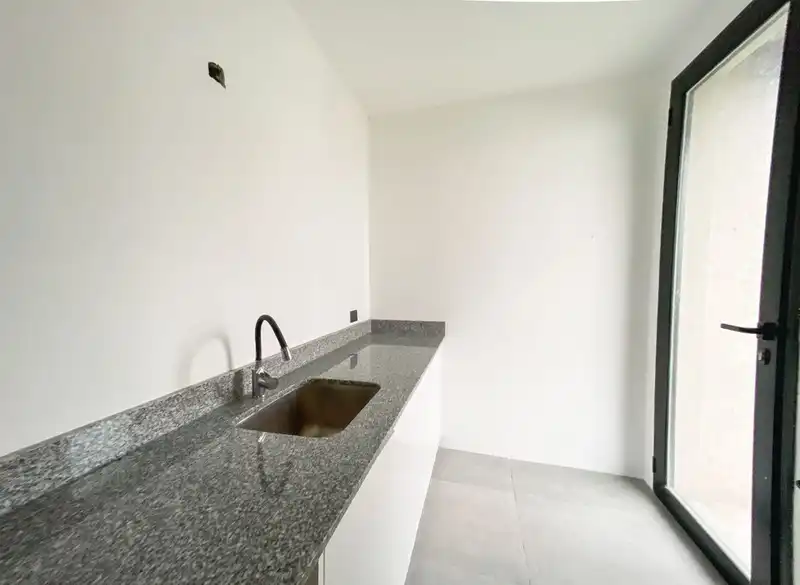 258173.jpg
